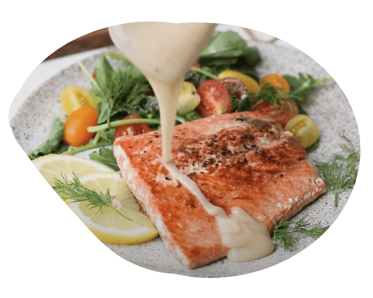 Grilled salmon filet with bechamel sauce